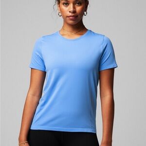 NWT Fabletics ‘I Love Blue’ Feather Tech Short Sleeve Top